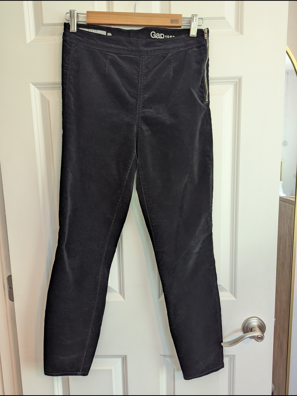 Gap Black Velvet Skinny Pants